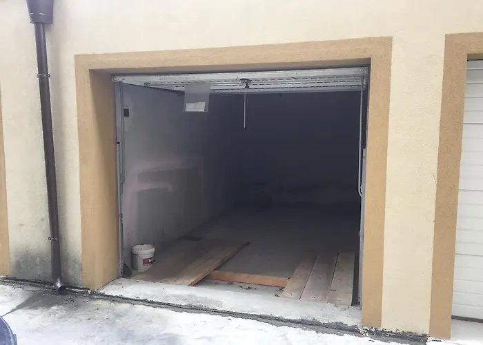 Pirotska Apartment Gn / Free Garage